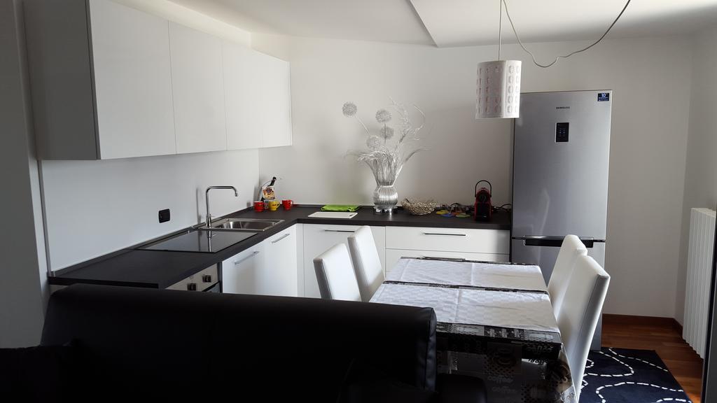 New Luxury Attic Santa Giulia Expo Appartement Milaan Kamer foto