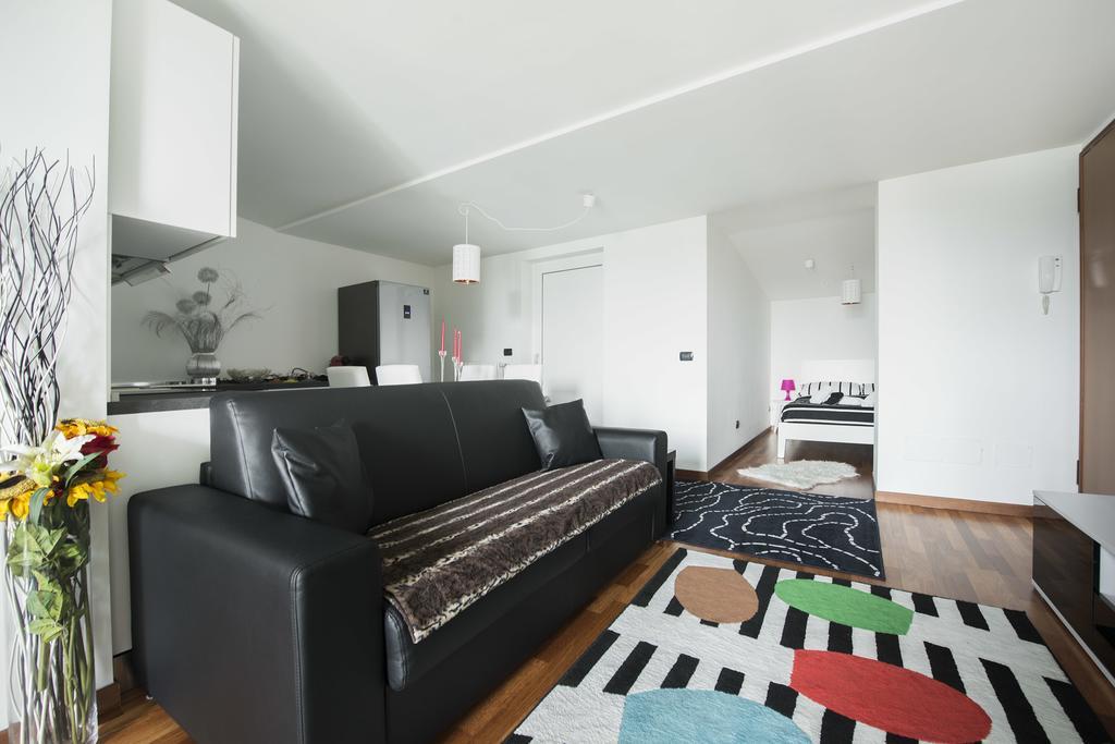 New Luxury Attic Santa Giulia Expo Appartement Milaan Buitenkant foto