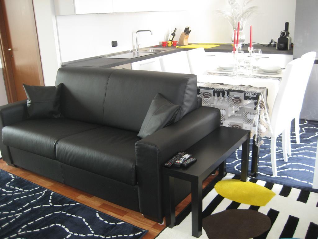 New Luxury Attic Santa Giulia Expo Appartement Milaan Kamer foto