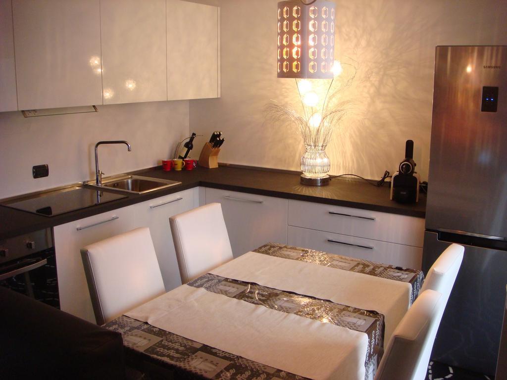 New Luxury Attic Santa Giulia Expo Appartement Milaan Kamer foto